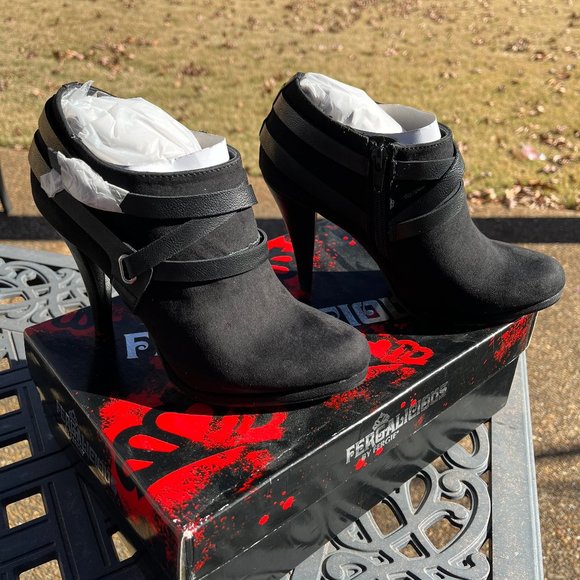 Fergalicious Booties Crissy Black Size 6.5 M - Picture 1 of 5